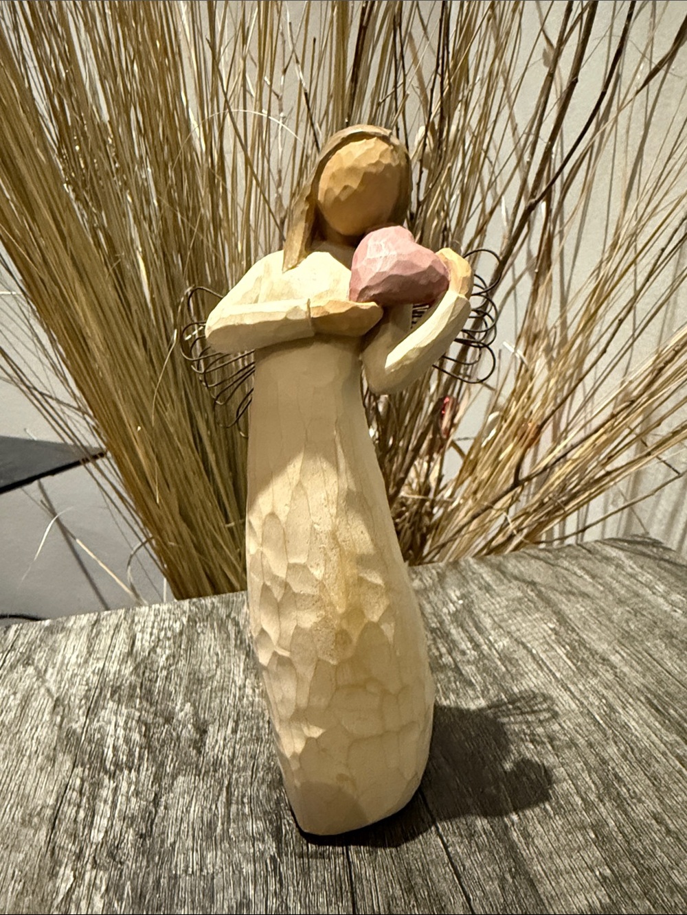 Willow Tree Angel of the heart figurine